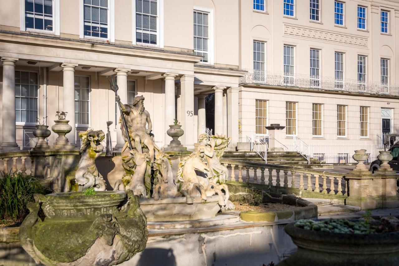 Elliot Oliver - The Old Surgery - Stunning 4 Bedroom With Parking In * Cheltenham